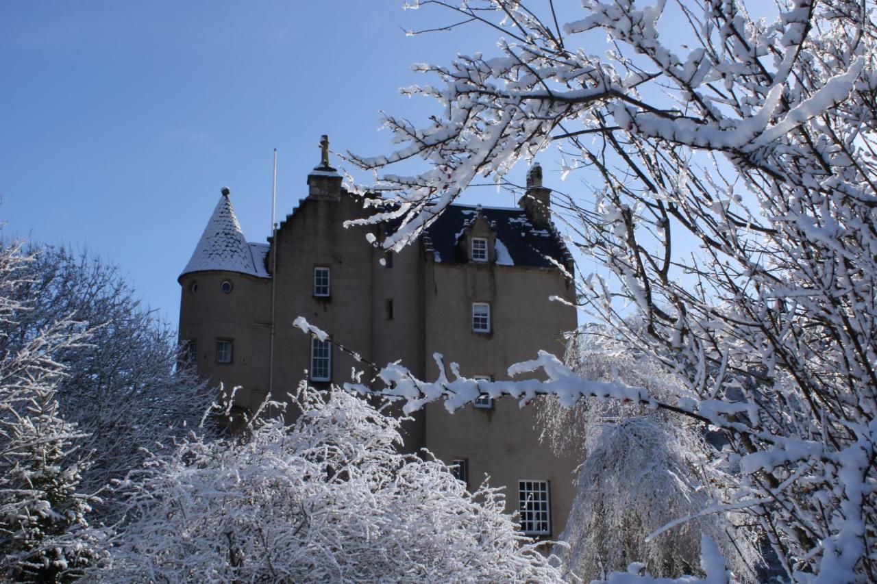 Villa East Wing Lickleyhead Castle Auchleven Exterior foto